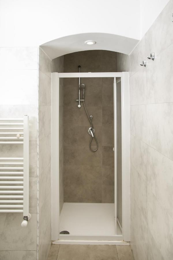 Palazzo Italia Apartments Bari Ngoại thất bức ảnh